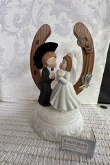 Western Wedding Cake Topper Groom In Cowboy Hat Bride w Lucky Horseshoe