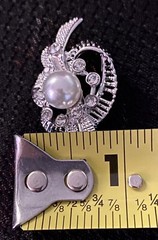 Chair Sash Napkin Or Scarf Pin Lot Of 25 Silver Tone Pearl Rhinestone 1 Inch