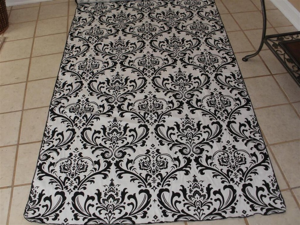 DAMASK AISLE RUNNER – Traditional Black & White, Wedding, Bridal, 25 feet long