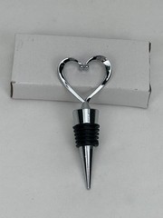(LOT OF 24) NEW IN BOX FashionCraft 1902 Heart Wine Bottle Stoppers