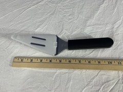 PAMPERED CHEF #1166 Slice’N Serve Cake & Pie Cutter Wedge Server Spatula