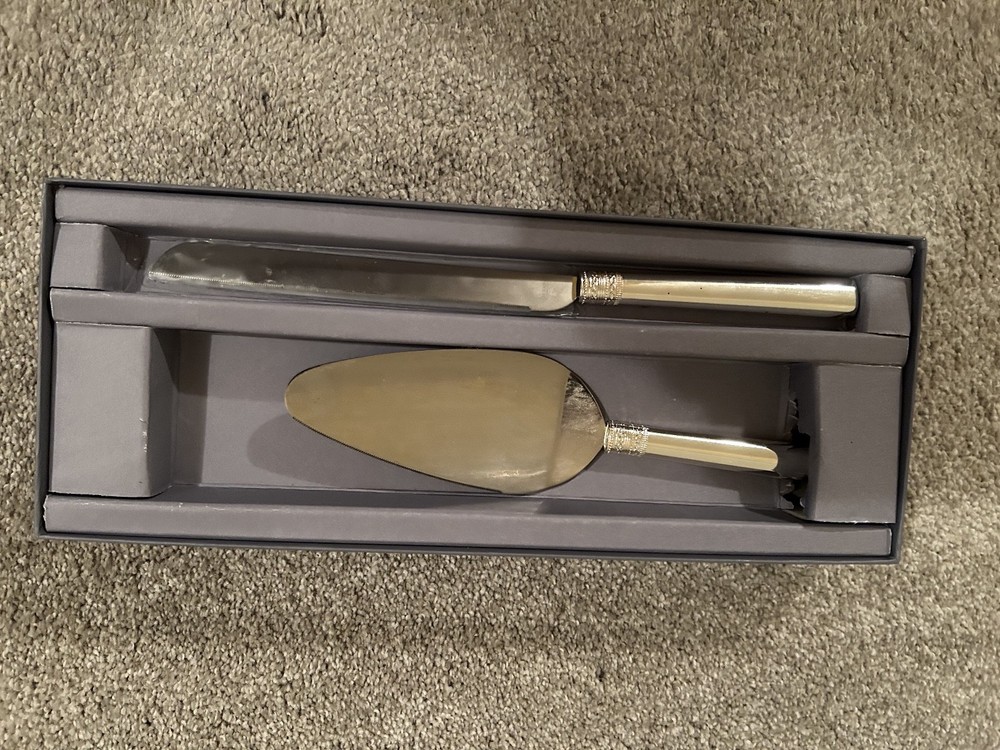 Vera Wang & Wedgwood Cake Knife and Sever Set *Stainless Steel * With Love
