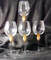 Set of 4 Wine glasses , Gold Crystal diamond Ball on The stem & Clear Trim.