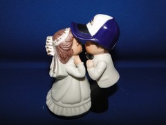 New Baltimore Ravens Kissing Bride & Groom Wedding Cake Top figurine with cap