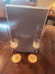 Vera Wang Gold Love Knots Wedgwood Toasting Flutes