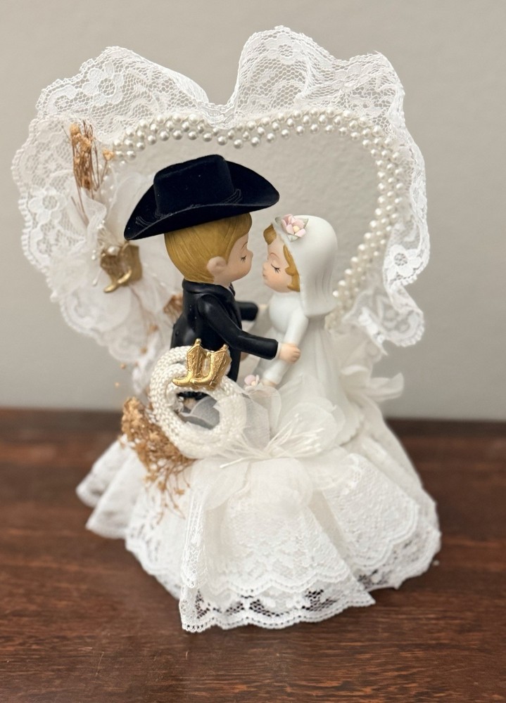 Adorable Western/Cowboy Couple Wedding Cake Topper