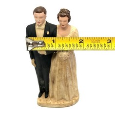 Vintage Chalkware Bride And Groom Wedding Cake Topper Pfiel & Holing 1950s 4 1/8