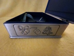 Pewter Silver Wedding Memory Box Blue Interior With Green Ribbon ￼