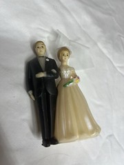 Vintage Wedding Cake Topper Lt Brown Haired Couple White Corsage Red Flowers