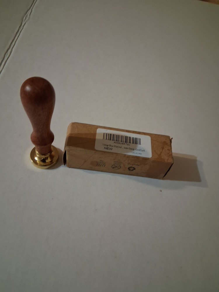 Vintage Wax «Good Luck » Seal Stamp, 25mm Brass Head and Wooden Handle Stamp