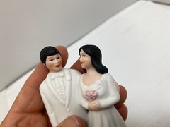 Porcelain Bride & Groom Cake Topper – Figurine Wedding & Engagement Party Decor
