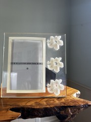 Beautiful Clear Acrylic Photo Frame With Three Lilies, Holds 4×6 Photo, 7”x7”