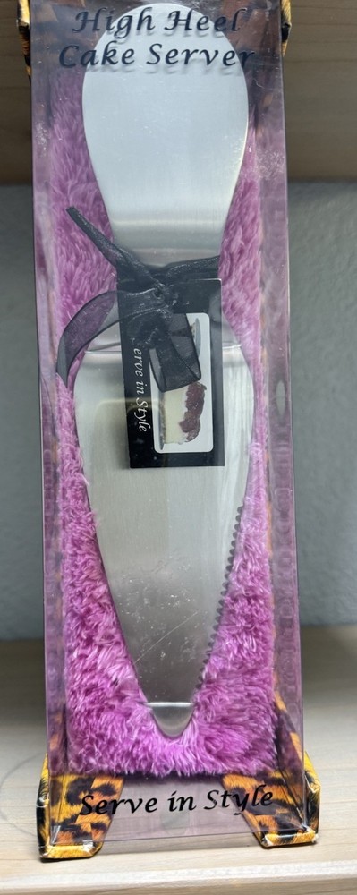 Wild Eye Designs High Heel Cake Server Cheetah Design Removable Magnet Heel NIB