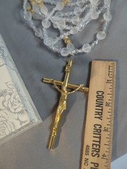 Vintage WEDDING LASSO~GLASS & ACRYLIC BEADS GOLD CROSS LAZO DE BODA~Religious