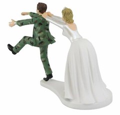 Wilton Camo Groom Bride Military Wedding Cake Topper Figurine, 6.3″ W x 4.25″ H