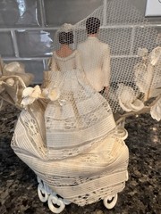 Vintage Bride & Groom Wedding Cake Topper MCM Flowers Arch 10” Tall 3 1/2” Base