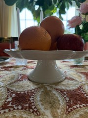 Ceramic Cake Pedestal Stand With Scalloped Edges