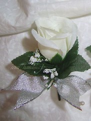 Ivory~Silver~Rose Bud~Open Rose Boutonniere~Pin Corsage~Wedding~Prom~Quinceanera