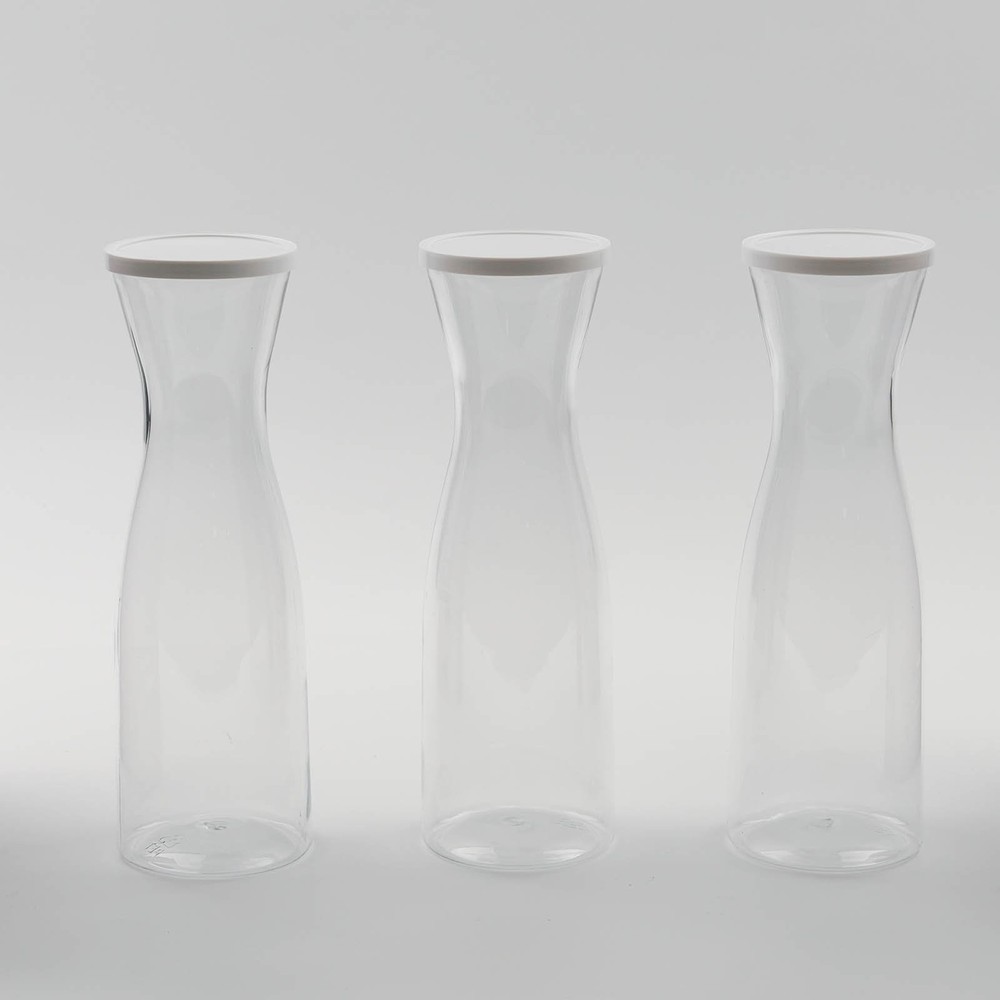 3 Clear White 34 oz Plastic Carafes Lids Beverage Jars Party Events Supplies
