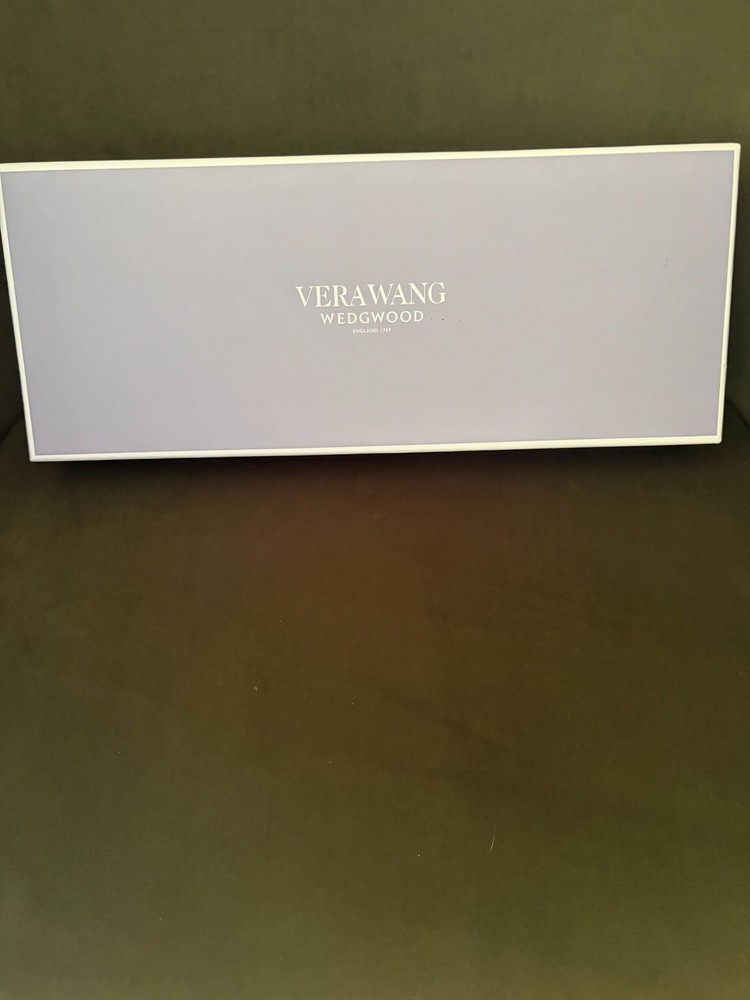 VERA WANG WEDGEWOOD WITH LOVE CAKE KNIFE AND SERVER [ SERVER NEVER USED]