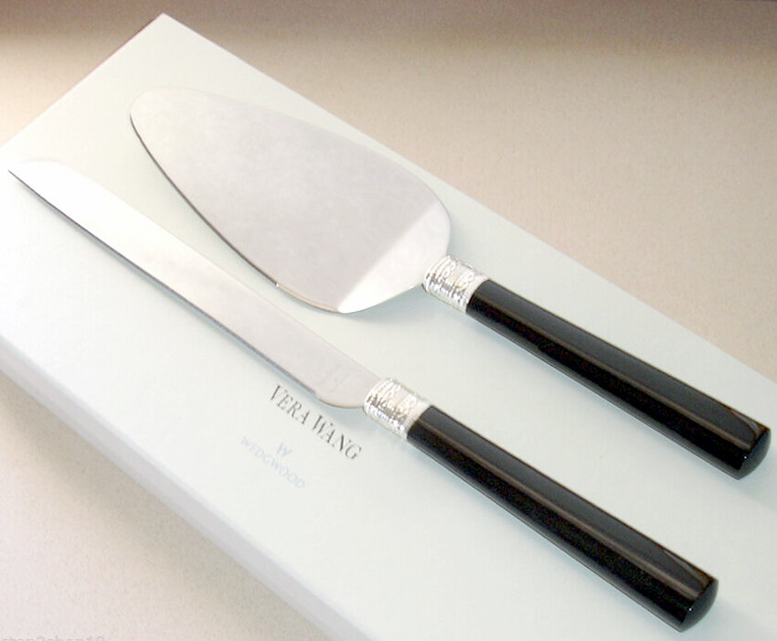 Vera Wang Wedgwood With Love Noir Cake Server Pair Black Enamel/Silverplate Trim