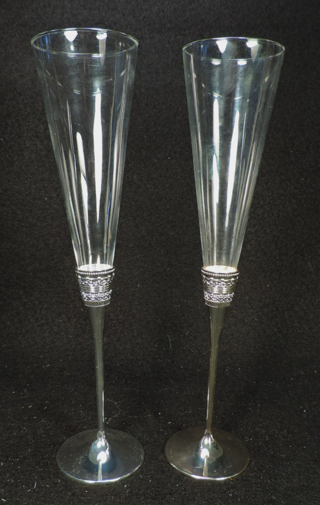 pair VERA WANG CHAMPAGNE FLUTES WITH METAL BASE