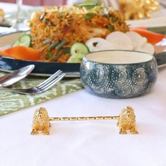 Gold Lion Cutlery Rest – Royal Spoon & Fork Holder | Luxury Dining Decor