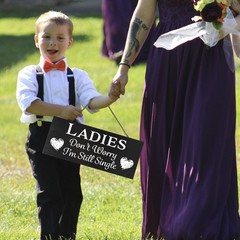 JennyGems Funny Wedding Signs Ring Bearer Ladies Don’t Worry I’m Single (Black)