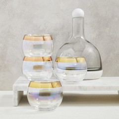 Santa Barbara Design Studio Table Sugar Marble And Glass Wine Carafe 42-Ounce