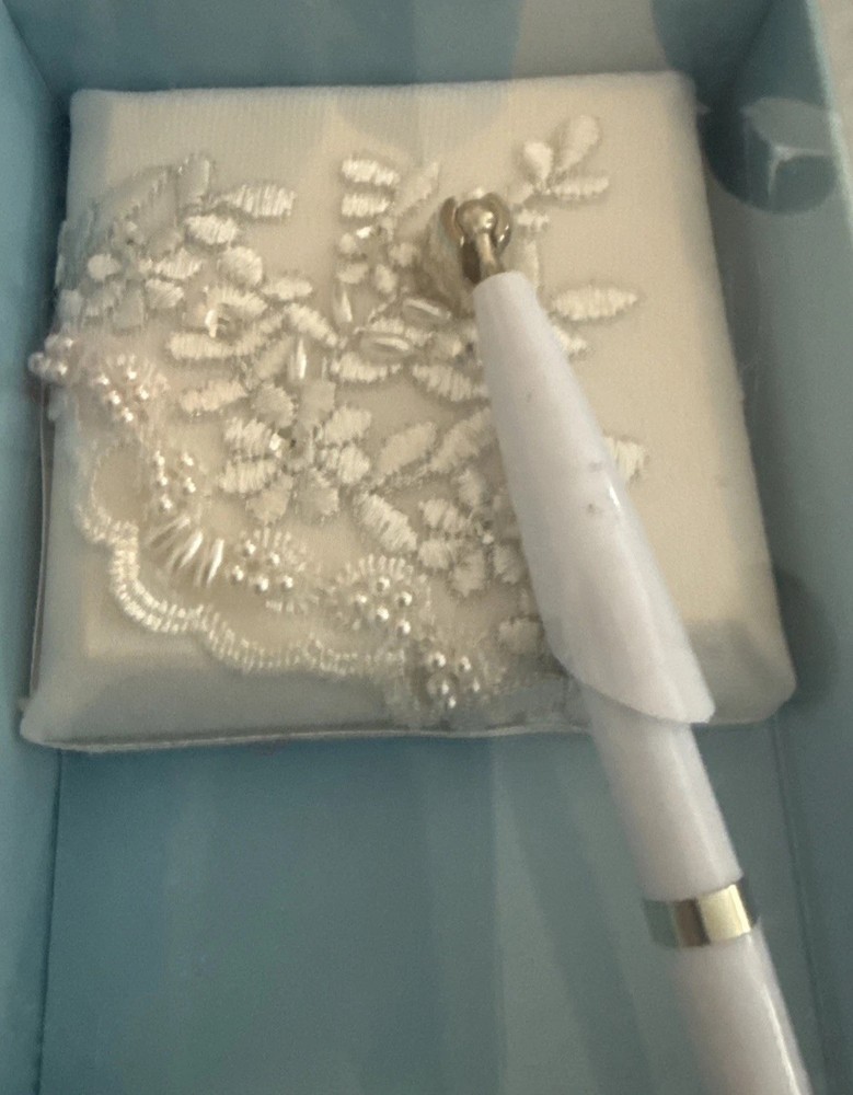 Studio His and Hers 2018 Guest Pen Floral Pattern #456491