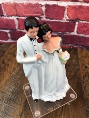 RARE Vintage 1950’s Porcelain WEDDING CAKE TOPPER BRIDE & GROOM Both In WHITE 7″