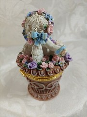 (2000) DREAMSICLES «Full Blossom» 11729 4 1/2″ hinged trinket box resin