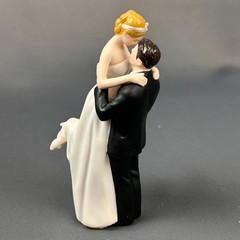 Weddingstar Romance Bridal Couple 9013 Cake Topper White Couple 5.75″ Tall
