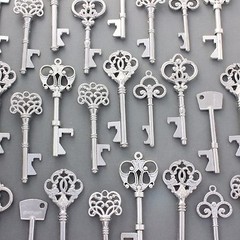 150Pcs Antiqued Silver Skeleton Keys Bottle Openers Mix Wedding Favor Decoration