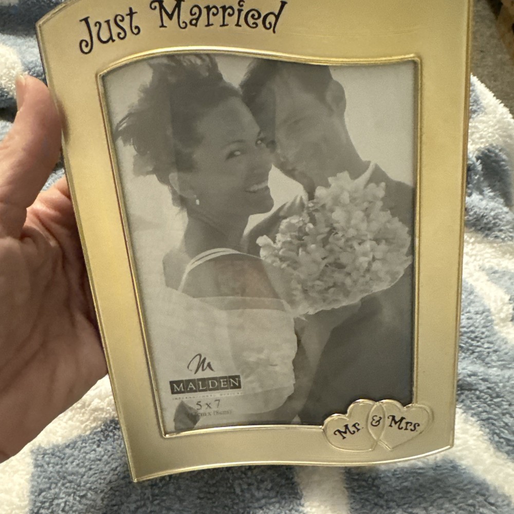 Malden picture frame Just Married 5 x 7 Gold tone finish