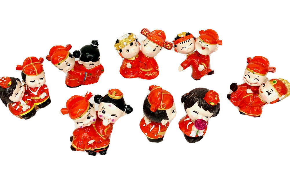 Chinese Couple Figurine Style Resin Bride And Groom Wedding Cake Topper Decors