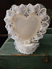 Vintage -1980 Coast Novelty – Made in New Zealand- Wedding Cake Topper w/ Heart