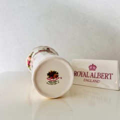 Royal Albert Old Country Roses Vase: English Bone China Floral Decor