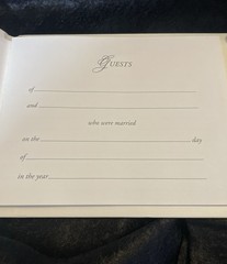 Hallmark Precious Moments Wedding Guests Sign In Album & Pen / New Unused 2004
