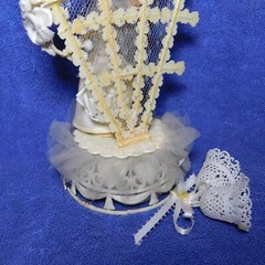 Vintage 1980 Coast Novelty Made in New Zealand Wedding Cake Topper with Trellis