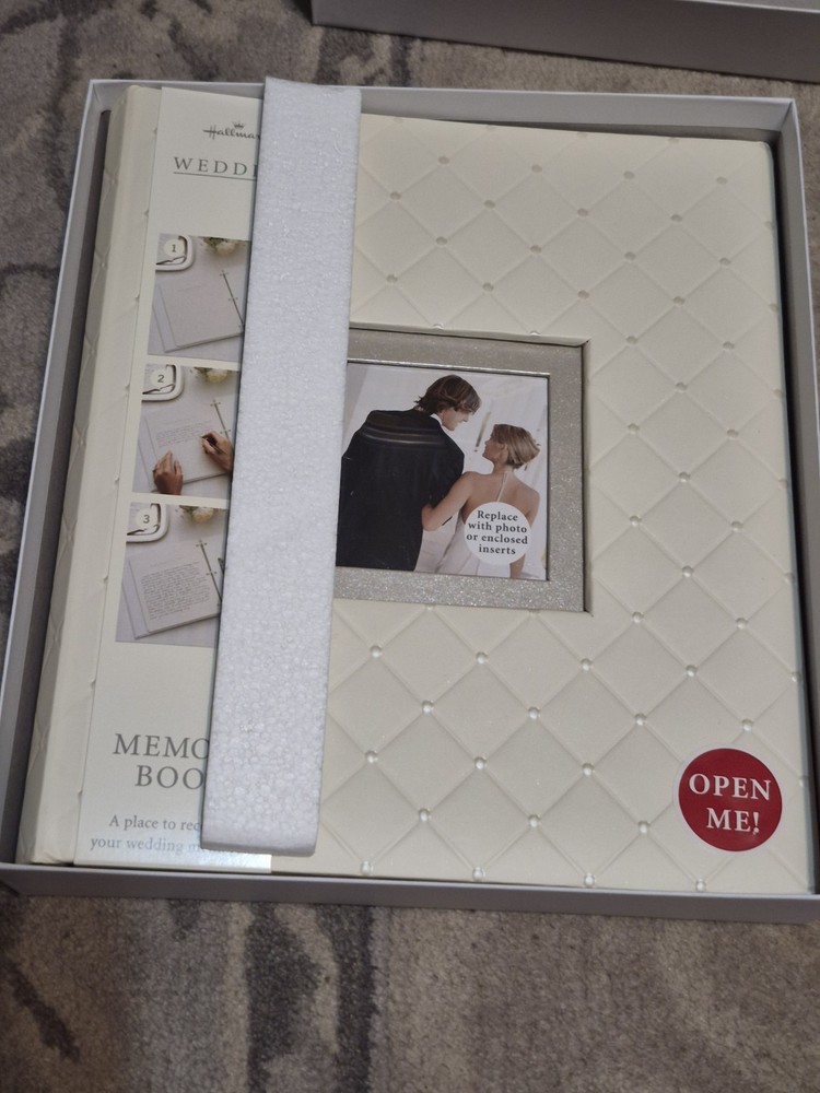 Hallmark Wedding Happily Ever After Memory Book Quilted Diamond Pattern Pearls
