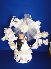New Vintage Wilton «Tenderness » Wedding CakeTop, Kissing bride & groom, 110-112