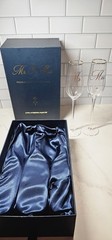 Set of 2 Wedding Champagne Flutes • Wedding Gift for Mr & Mrs • Gold Letter…