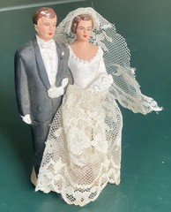 Vtg 1963 Wedding Cake Topper Bride Groom Ceramic Chalk Ware Lace MCM Chalkware