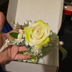 Artificial White/Green Rose Wrist Corsage with Pearl Bracelet Wedding Floral