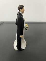 Wilton 2011 Plastic Bride & Groom Cake Topper