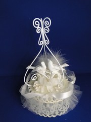 New Vintage Wilton Happiness Ornament Wedding Cake Top, # 103-452
