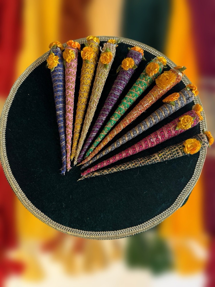 Decorative Cone Mehndi/ Mehndi/ Cone Mehndi/ Henna/ Wedding Decor Set of 5( New)