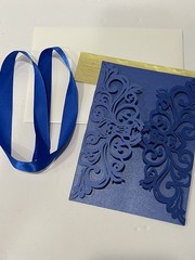 100PC Navy Blue Laser Cut Lace Invitation Pockets Envelope Bowknot Seal Wedding