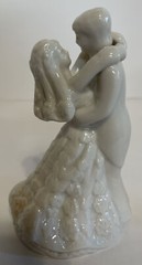MINT Bride & Groom White Porcelain Cake Topper K’s 5.6” New, Gold Tag Logo